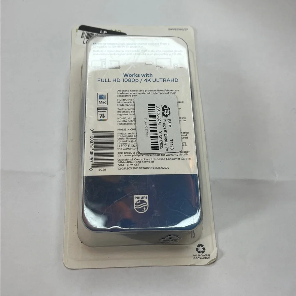 Philips 6ft. (1.8m) DisplayPort to HDMI cable.